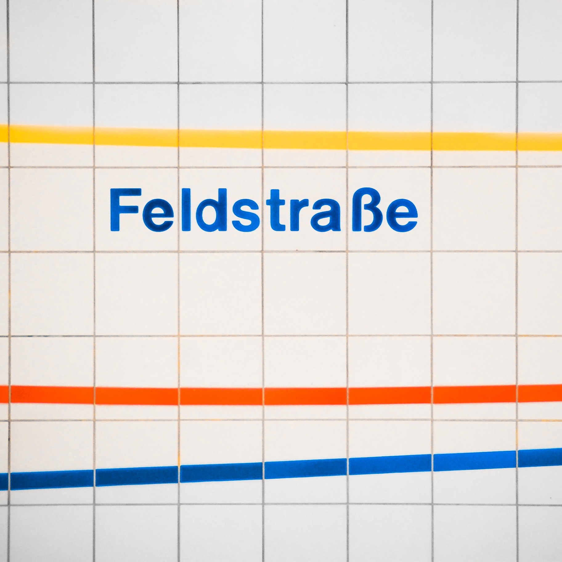 U-Bahn Hamburg auf Holz - Feldstraße