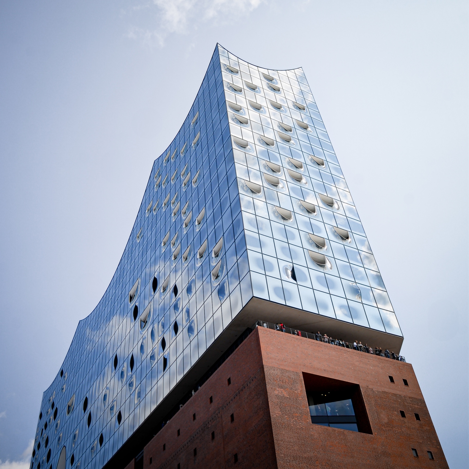 Hamburg auf Holz - Elbphilharmonie Untersicht