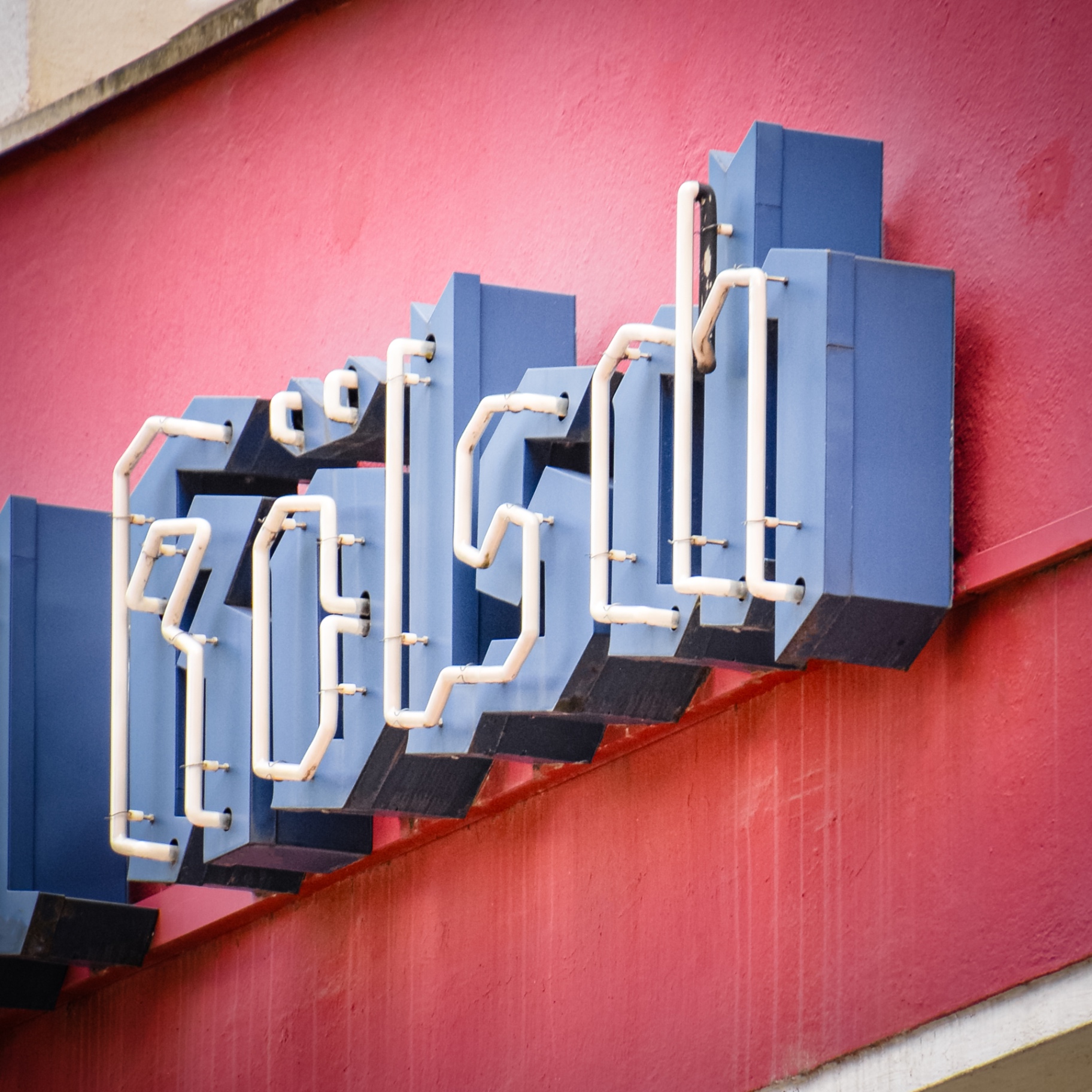 Köln auf Holz - Kölsch Neon Blau