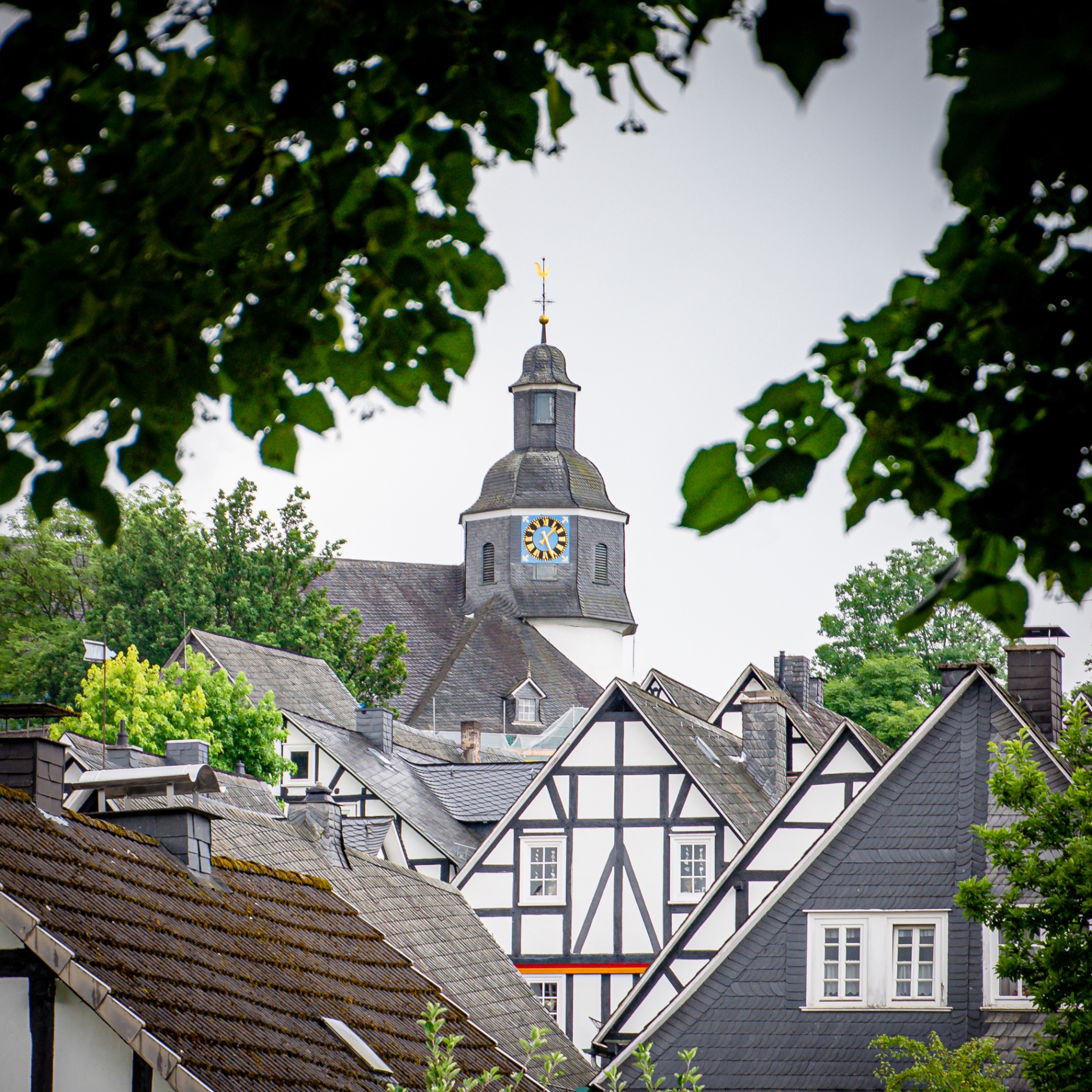 Freudenberg auf Holz - Kirchturm