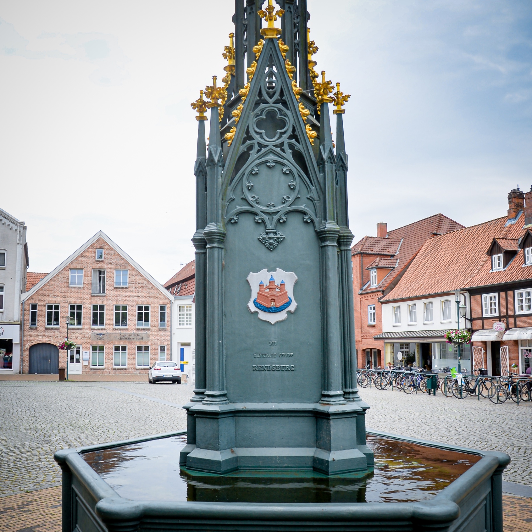Rendsburg auf Holz - Marktbrunnen