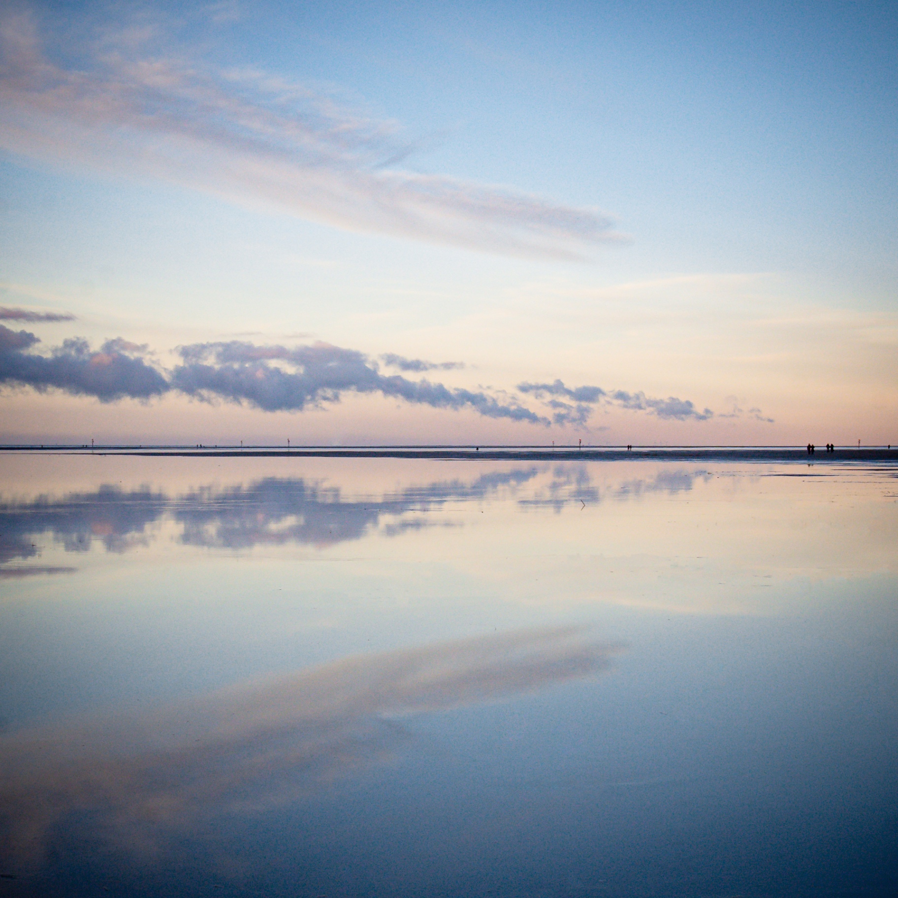 St. Peter-Ording auf Holz - Wattenmeer Pastellspiegelung