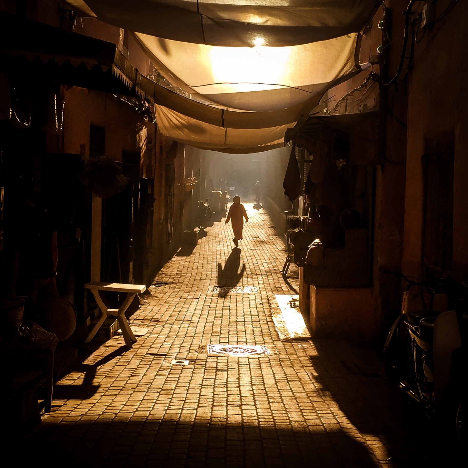 Welt auf Holz - Marrakesch Souk